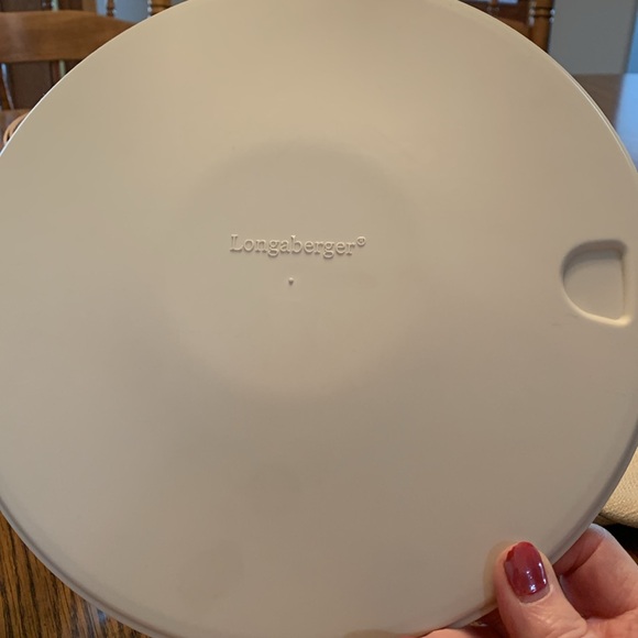 Longaberger 11" Bowl Basket with liner and lidded protector - Picture 16 of 16